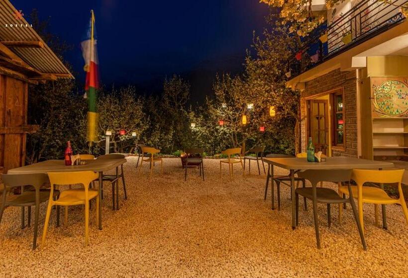 Albergue Zostel Sangla