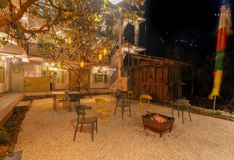 Albergue Zostel Sangla