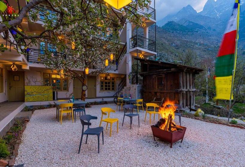 Albergue Zostel Sangla