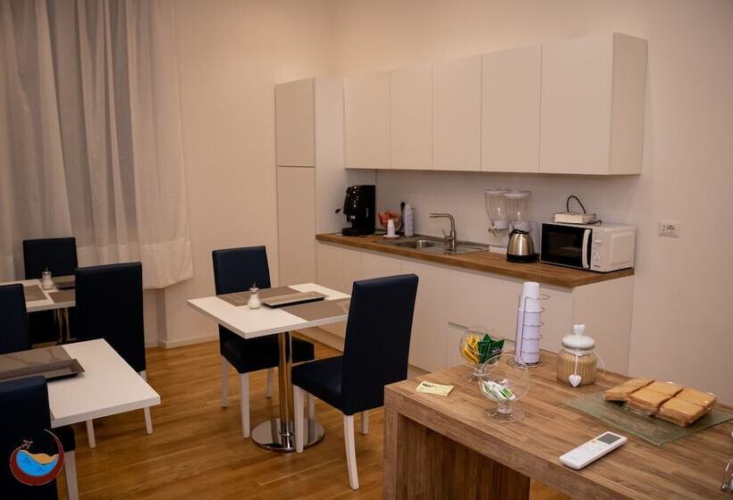 تختخواب و صبحانه Beauty House Via Veneto