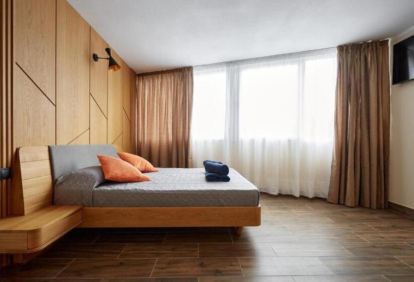 هتل El Patio Hostal