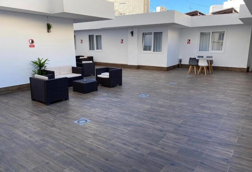 هتل El Patio Hostal