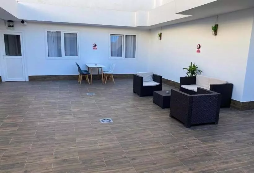 هتل El Patio Hostal