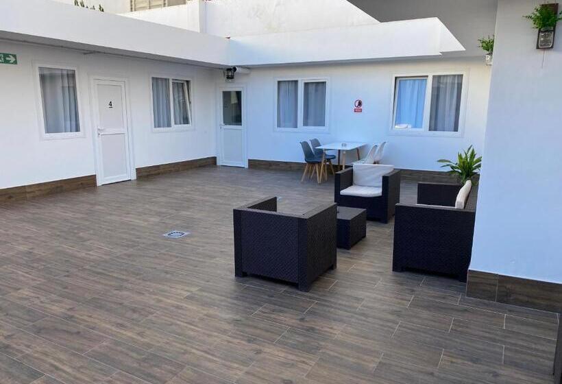 هتل El Patio Hostal