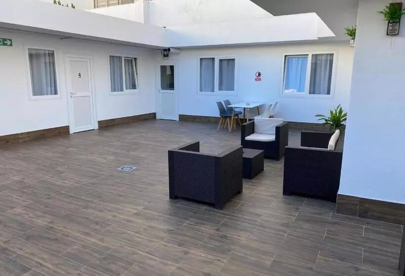 هتل El Patio Hostal