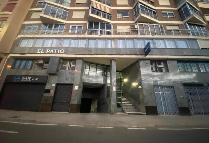 هتل El Patio Hostal