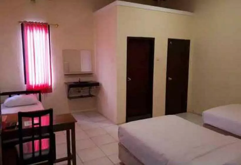 هتل Reddoorz Near Dermaga Pelabuhan Rakyat