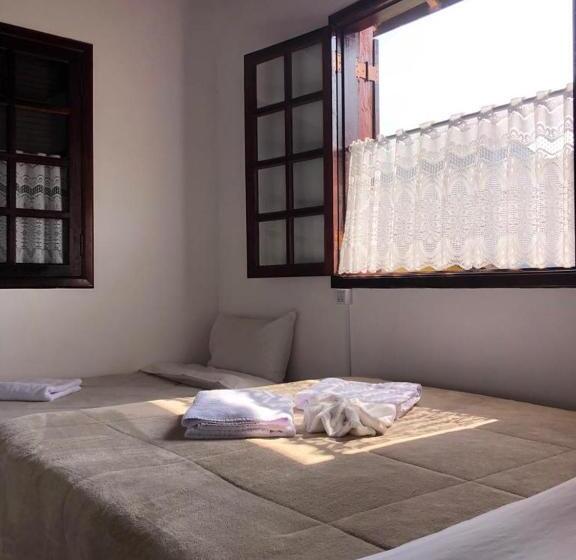 ペンション Pousada Girassol