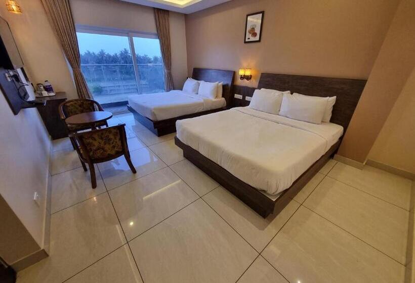 هتل Plutus Residency