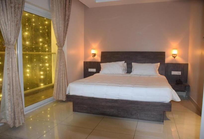 هتل Plutus Residency