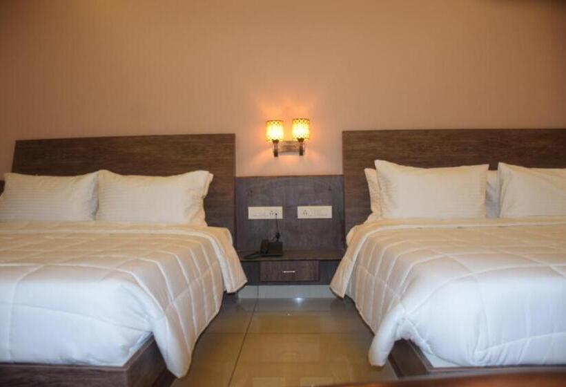 هتل Plutus Residency