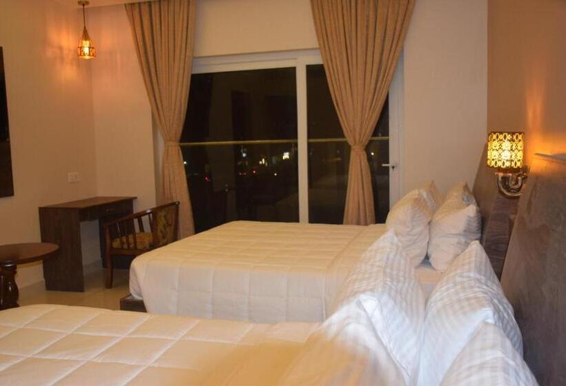 هتل Plutus Residency