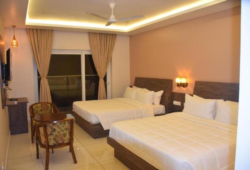 هتل Plutus Residency