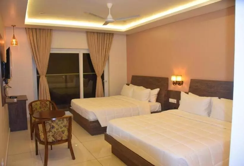 هتل Plutus Residency