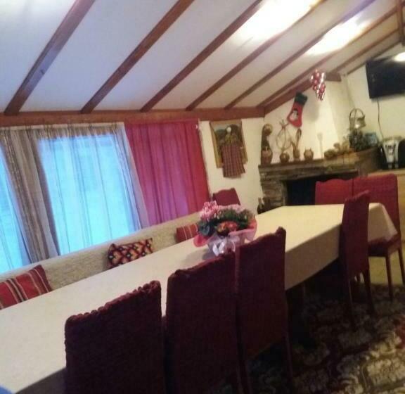 פנסיון бащината къща