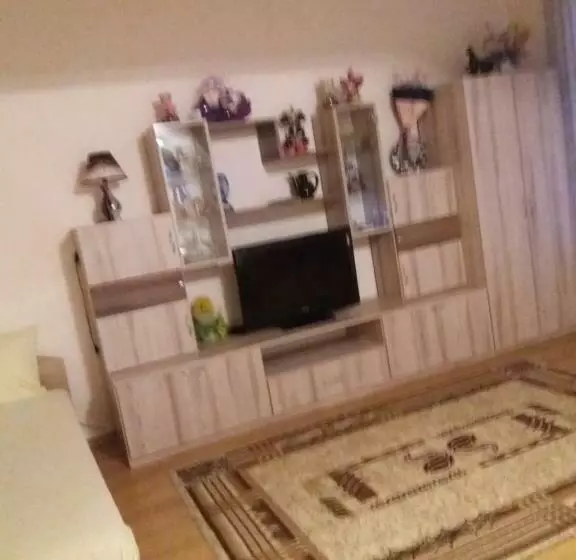 ペンション бащината къща