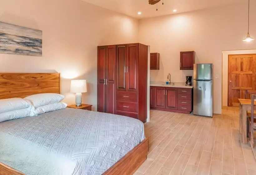 Hotelli Palm Beach Inn