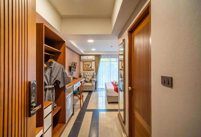 Siri Nakornpink Chiang Mai Hotel Sha Plus