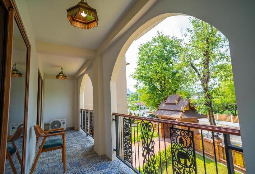 Siri Nakornpink Chiang Mai Hotel Sha Plus