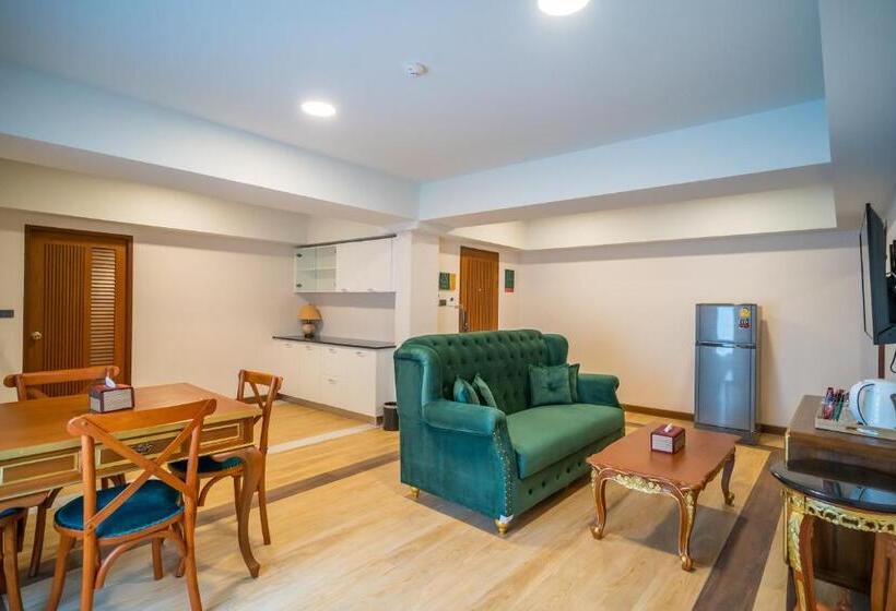 Siri Nakornpink Chiang Mai Hotel Sha Plus