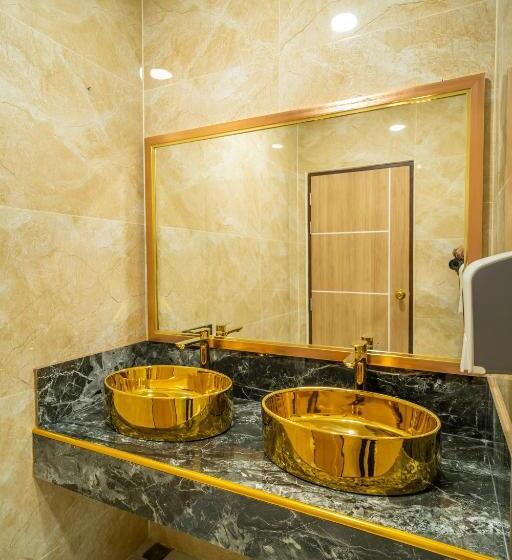 Siri Nakornpink Chiang Mai Hotel Sha Plus