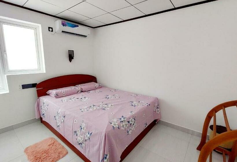 پانسیون Little Cottage Villa