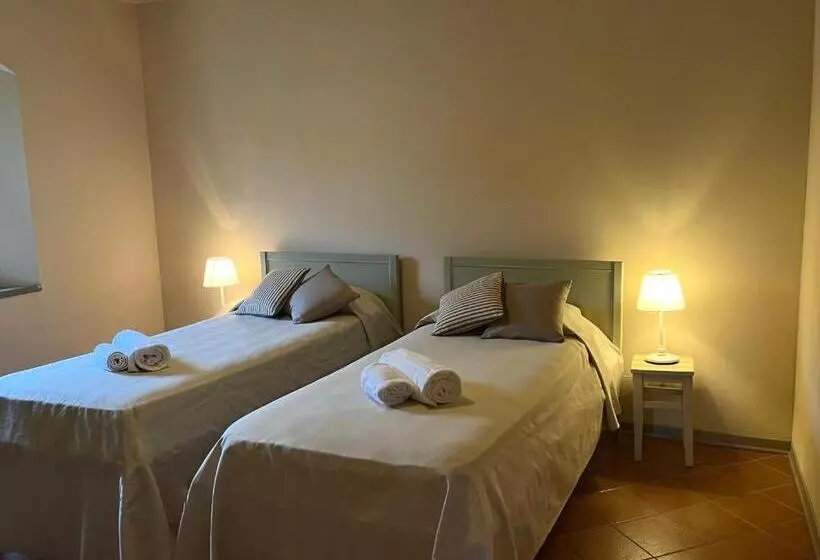 ホテル Agriturismo Il Ghiaccio