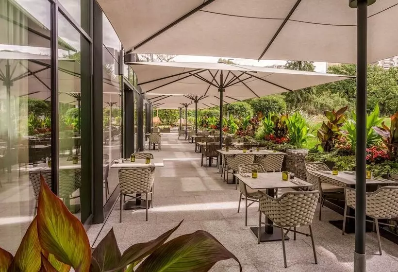 Hotelli Geneva Marriott