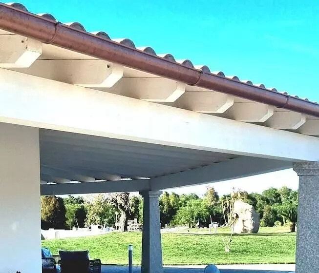 Hotelli S'Arena Beach