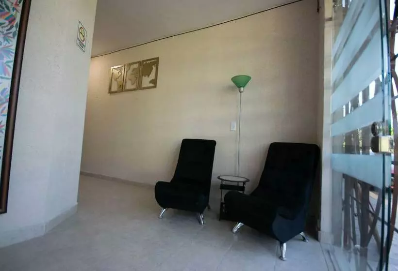 ホテル Tlatkitliyali