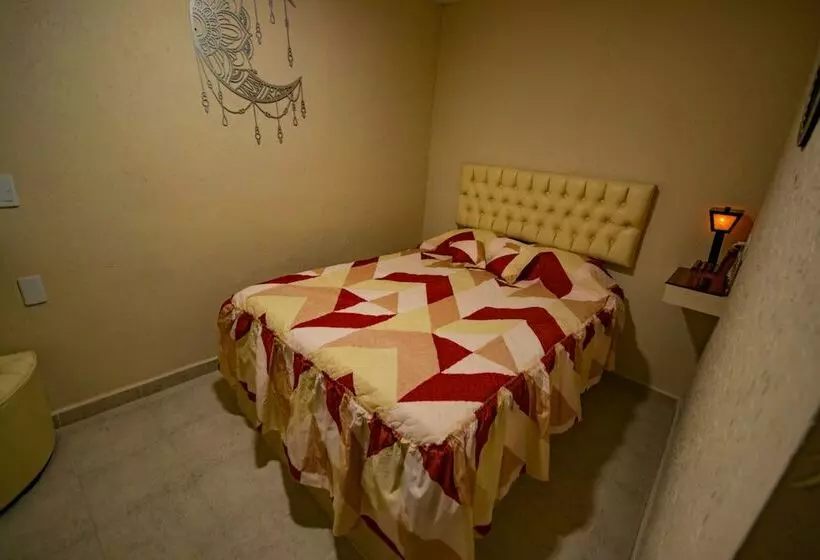 ホテル Tlatkitliyali