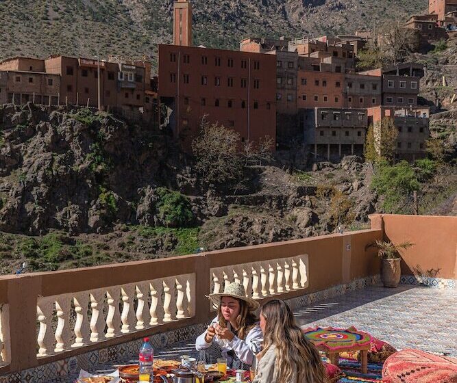Bed and Breakfast Amazigh Family Riad