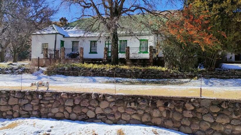 فندق Den Hagen Guest Farm