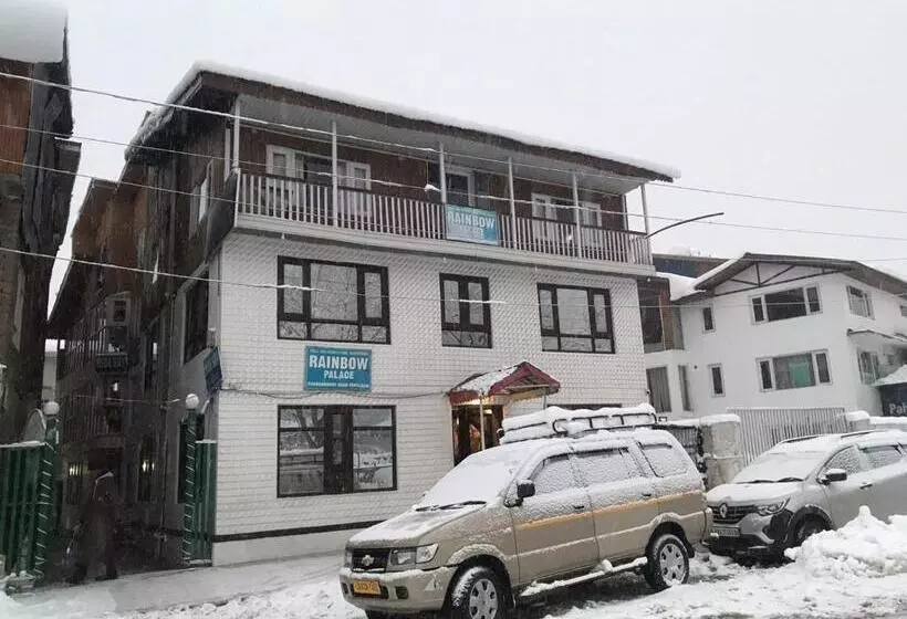 ホテル Rainbow Palace Pahalgam