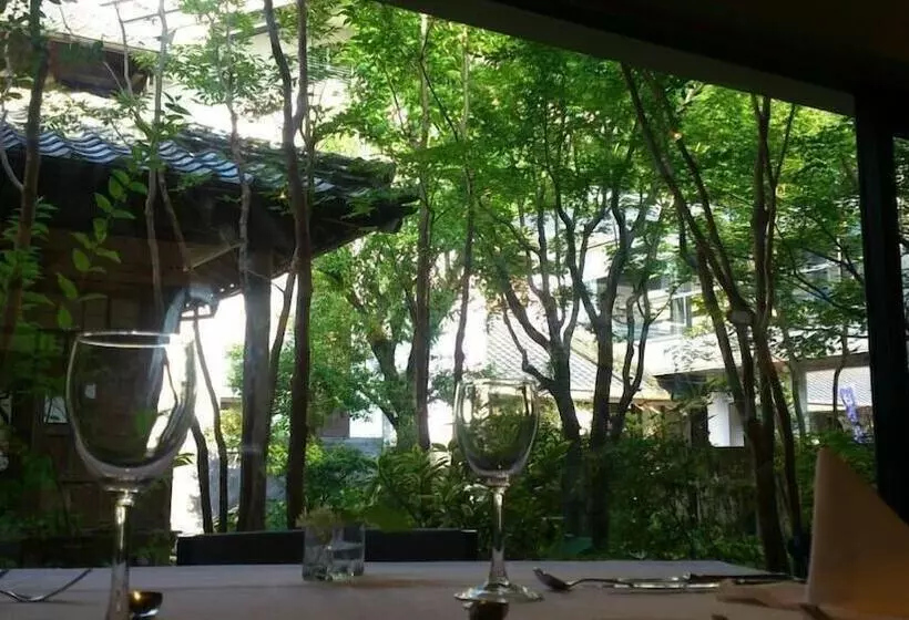 ホテル Tosawashi Kougeimura Qraud