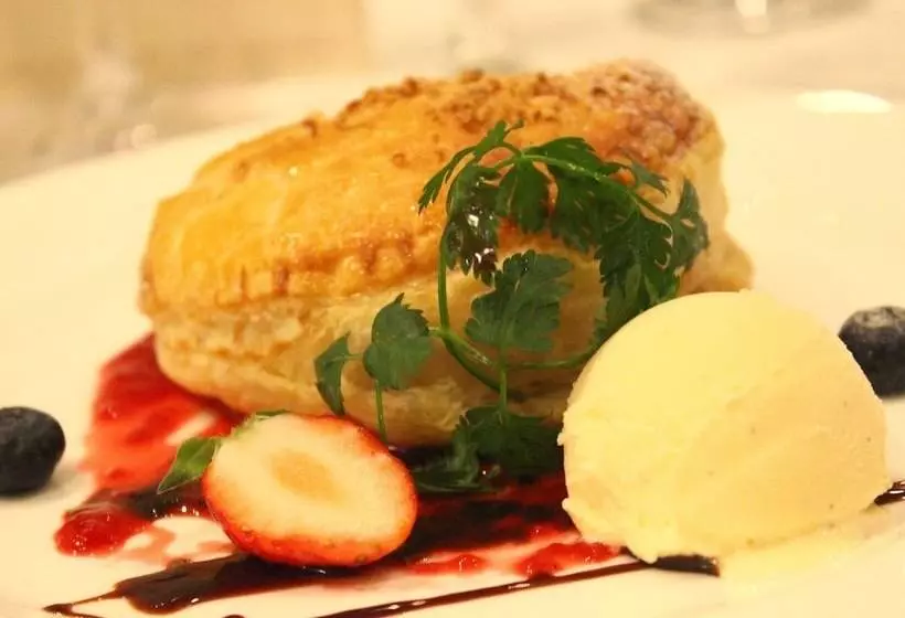 ホテル Tosawashi Kougeimura Qraud