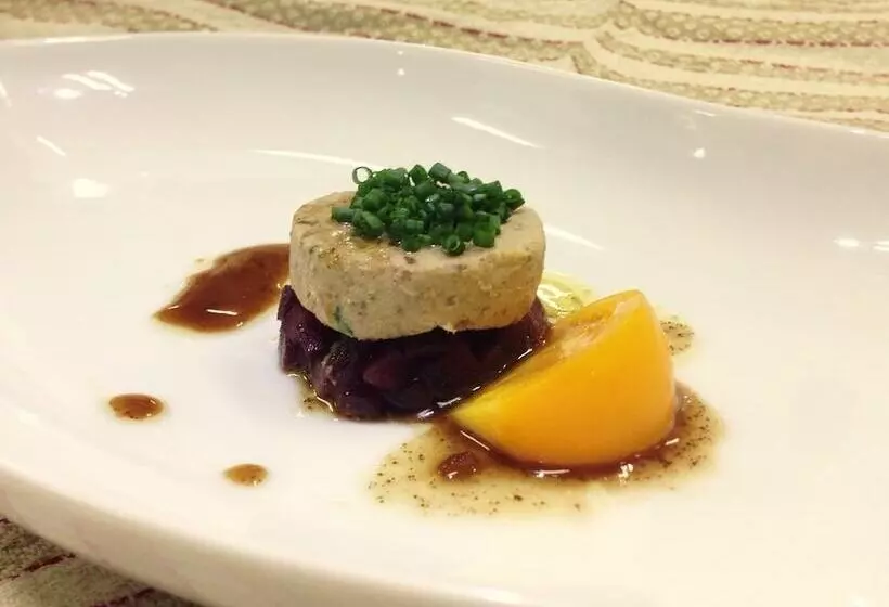 ホテル Tosawashi Kougeimura Qraud