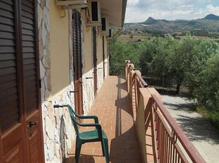 Agriturismo La Targa