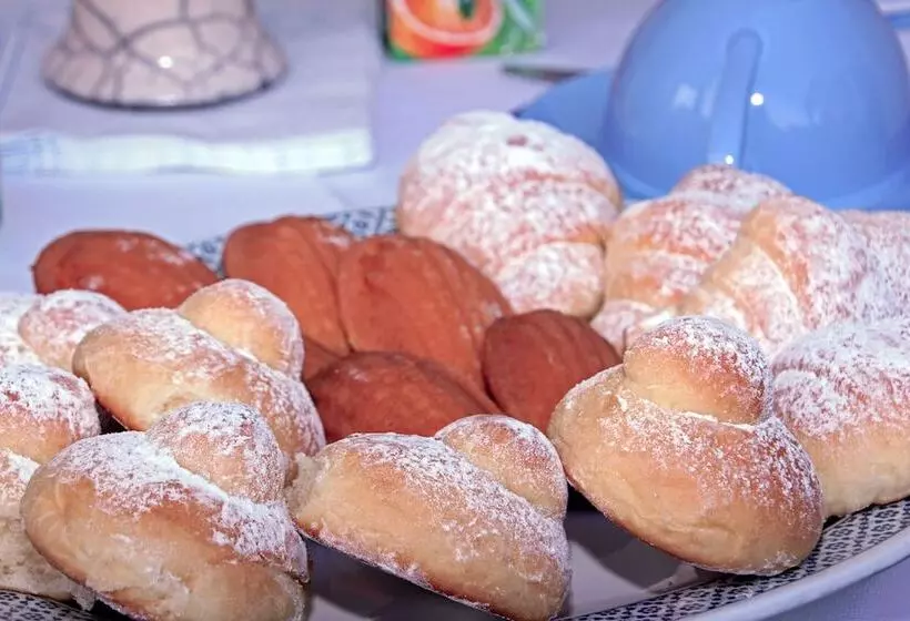 تختخواب و صبحانه Cavalluccio Marino