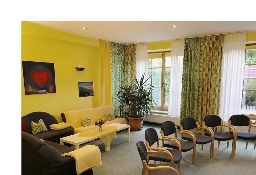 مبيت وإفطار Gästehaus Schmid