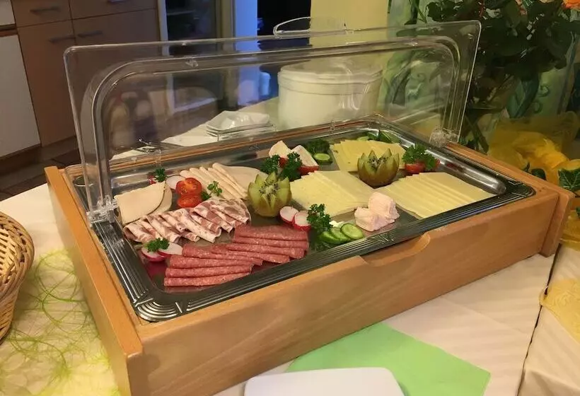 مبيت وإفطار Gästehaus Schmid