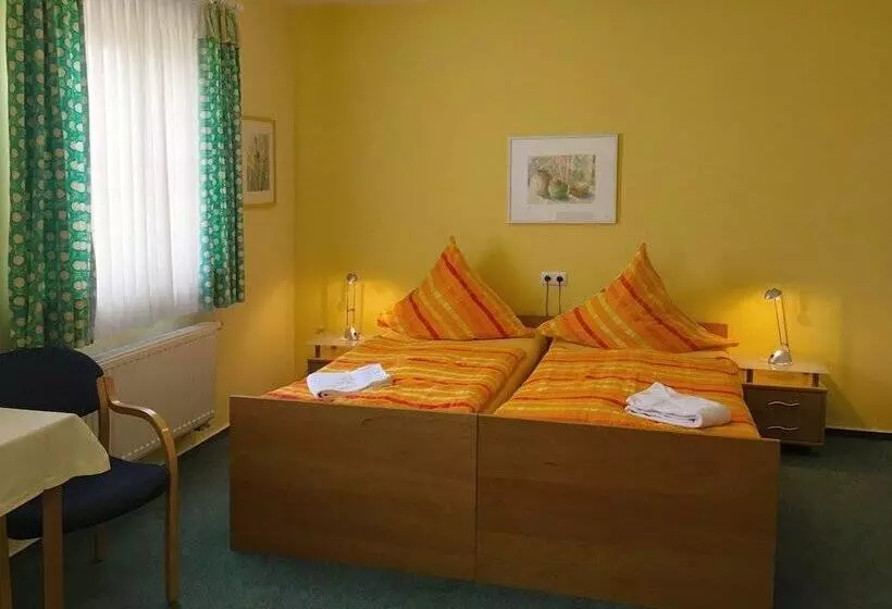 مبيت وإفطار Gästehaus Schmid