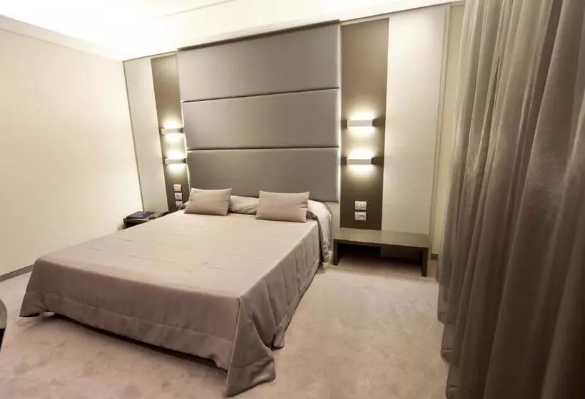 فندق Albergo Dei Laghi