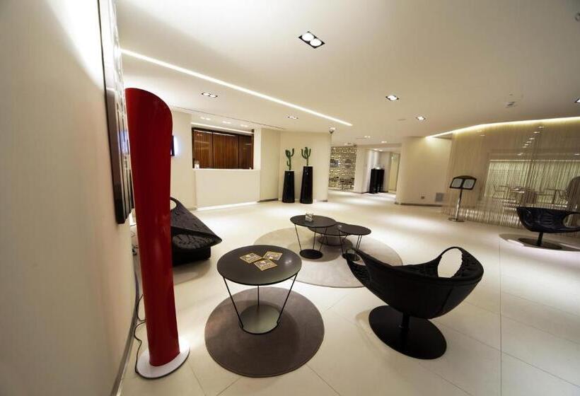 فندق Albergo Dei Laghi