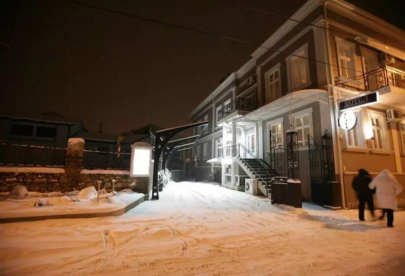 هتل Ambasador Bitola