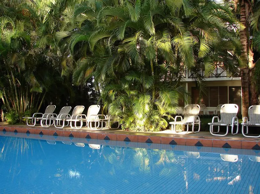 ホテル Beachside Resort