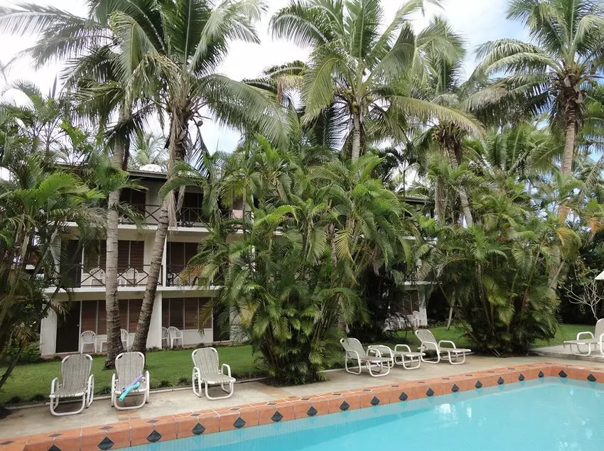 ホテル Beachside Resort