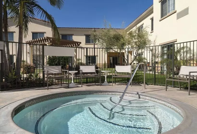 酒店 Courtyard By Marriott Santa Barbara Goleta