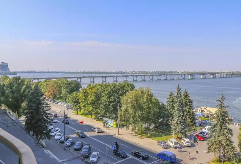 هتل Dnepropetrovsk
