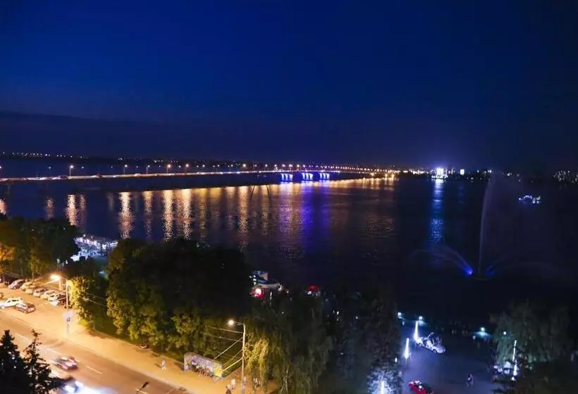هتل Dnepropetrovsk